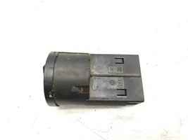 Volkswagen Golf IV Light switch 1C0941531A