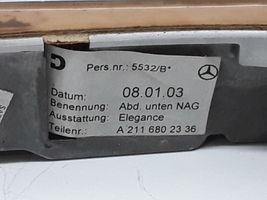 Mercedes-Benz E W211 Copertura della leva del freno a mano (tessuto in pelle) A2116802336
