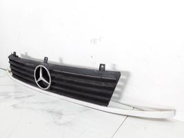 Mercedes-Benz Vito Viano W638 Kratka dolna zderzaka przedniego 