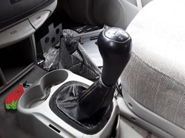 Hyundai Trajet Gear selector/shifter (interior) 