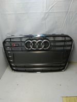 Audi A5 8T 8F Etupuskurin ylempi jäähdytinsäleikkö 8T0853651N