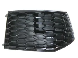 Audi Q3 8U Grille inférieure de pare-chocs avant 8U0807682G