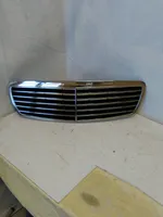 Mercedes-Benz E W211 Atrapa chłodnicy / Grill A2118800583