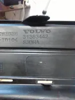 Volvo XC90 Grotelės apatinės (trijų dalių) 31383442