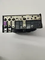 Volkswagen Touran I Fuse box set 1K0937124D