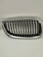 BMW 3 E90 E91 Front bumper upper radiator grill 22405910