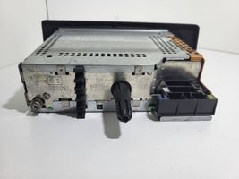 Renault Scenic RX Radio/CD/DVD/GPS head unit 8200130526A