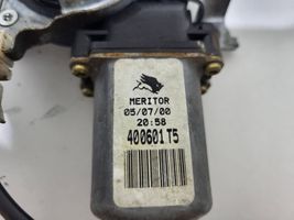 Nissan Almera N16 Motorino alzacristalli della portiera anteriore 400601T5