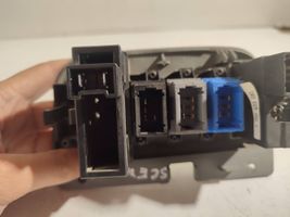 Renault Scenic I Seat heating switch 7700432429