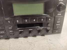 Volkswagen PASSAT B5.5 Radio / CD-Player / DVD-Player / Navigation CFA00035B