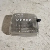 Mazda 121 Inne oświetlenie wnętrza kabiny 1A28