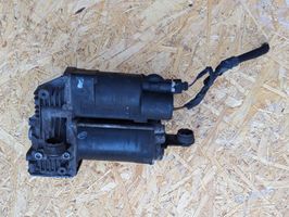 Mercedes-Benz R W251 Ilmajousituksen kompressoripumppu A2513201004