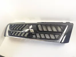 Mitsubishi Pajero Grille de calandre avant MN117713