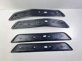 BMW 7 F01 F02 F03 F04 Garniture de protection de seuil intérieur 51478046023