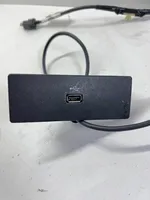 Ford Fusion II USB-pistokeliitin DS7T14D202DD