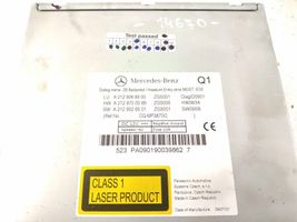 Mercedes-Benz E W212 Radio / CD/DVD atskaņotājs / navigācija 2129069900