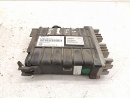 Volkswagen PASSAT B4 Calculateur moteur ECU 