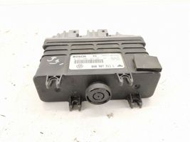 Volkswagen Golf III Calculateur moteur ECU 