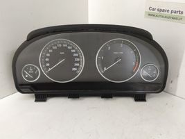 BMW 7 F01 F02 F03 F04 Compteur de vitesse tableau de bord 