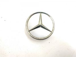 Mercedes-Benz CLK A209 C209 Negamyklinis rato centrinės skylės dangtelis (-iai) 2204000125