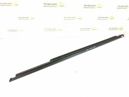 Mercedes-Benz GLE (W166 - C292) Rivestimento modanatura del vetro della portiera anteriore 2927251400