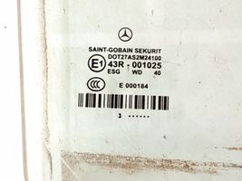 Mercedes-Benz E W211 Vetro del finestrino della portiera posteriore 