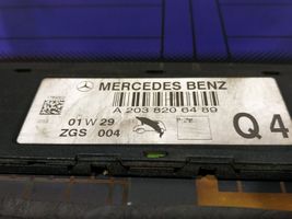 Mercedes-Benz C W203 Pare-brise vitre arrière 