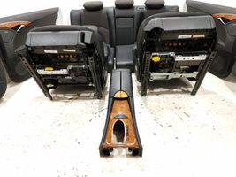 Mercedes-Benz E W211 Set di rivestimento sedili e portiere 