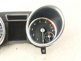 Mercedes-Benz GL X166 Tachimetro (quadro strumenti) 