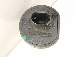Mercedes-Benz C W203 Capteur de niveau de liquide lave-glace 