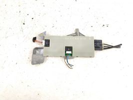 Mercedes-Benz E W211 Radion antenni 