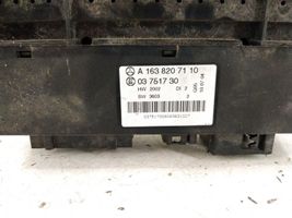 Mercedes-Benz ML W163 Przyciski szyb DALISID4184