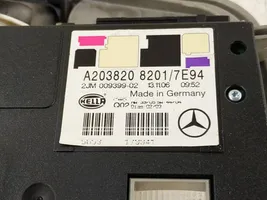 Mercedes-Benz C W203 Światło fotela przedniego 