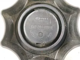 Volkswagen Golf VI Verricello di sollevamento della ruota di scorta 