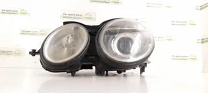 Mercedes-Benz E W211 Lampa przednia 