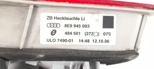 Audi A4 S4 B7 8E 8H Galinis žibintas dangtyje 