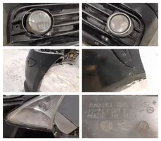Mercedes-Benz R W251 Zderzak przedni 