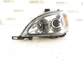 Mercedes-Benz ML W163 Lampa przednia 