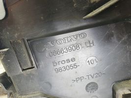 Volvo V70 Klamka/wspornik zewnętrzny drzwi tylnych 30753742