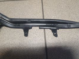 Volvo V70 Moulure sous phares 89002982