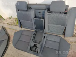 BMW 5 E60 E61 Istuimien ja ovien verhoilusarja 