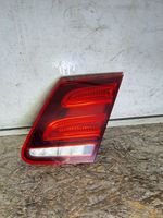 Mercedes-Benz E W212 Luci posteriori del portellone del bagagliaio 613992