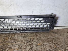 Volvo V70 Etupuskurin alempi jäähdytinsäleikkö 30763113