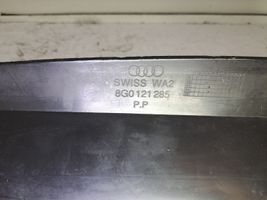 Audi 80 90 S2 B4 Jäähdyttimen jäähdytinpuhaltimen suojus 8G0121285