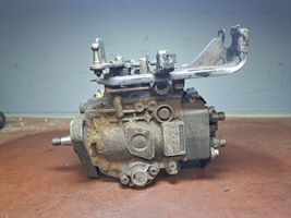 Volkswagen Jetta I Fuel injection high pressure pump 068130107J