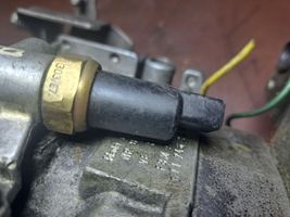 Renault 11 Polttoaineen ruiskutuksen suurpainepumppu 0460494105