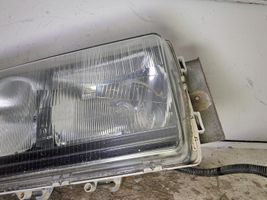 Mercedes-Benz 406 608 Lampa przednia 3018201561