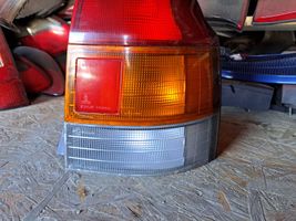 Mazda 323 Задний фонарь в кузове 0432254R