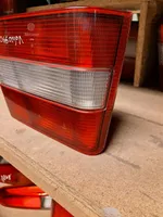 Volvo 940 Lampy tylnej klapy bagażnika 3534092