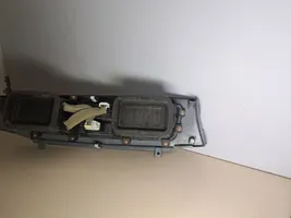 Mitsubishi Lancer Rejilla de ventilación central del panel MR532228